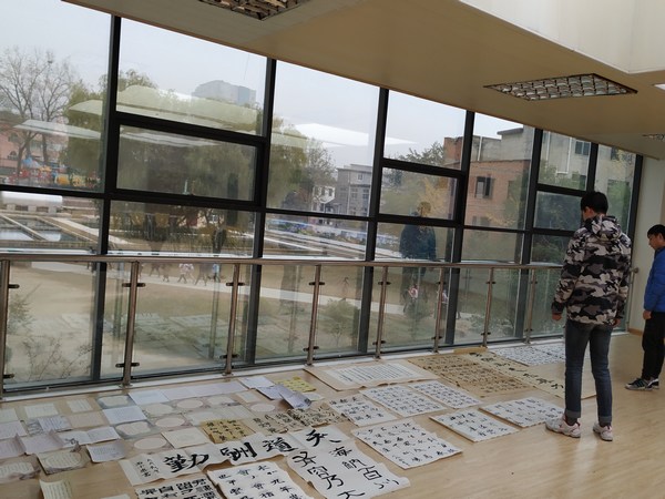 A2419F7BEB42F82AEEE7A2FF47A29A15.jpG A2419F7BEB42F82AEEE7A2FF47A29A15.jpG