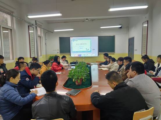 KY开元集团官网召开班主任、班级主要干部班级管理培训会 (1).jpg